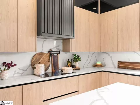 Kitchen - 2340 Runion Rd, Inman, SC 29349 photo 5 of 5
