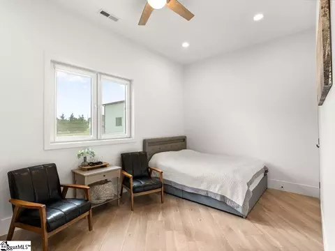 Bedroom - 2340 Runion Rd, Inman, SC 29349 photo 4 of 6