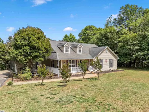 1915 Duncan Reidville Rd, Duncan, SC 29334