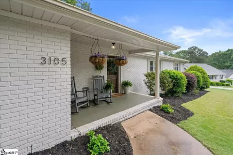 Exterior - 3105 Pinehurst Ln, Anderson, SC 29621 photo 2 of 7