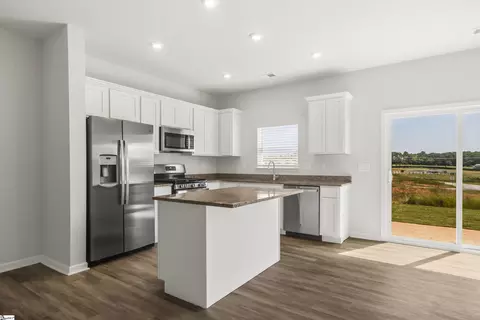Kitchen - 192 Randwick Ln, Greer, SC 29651 photo 2 of 6
