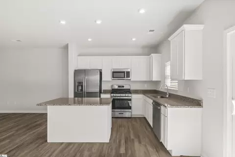 Kitchen - 192 Randwick Ln, Greer, SC 29651 photo 6 of 6