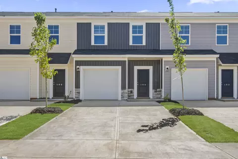 192 Randwick Ln, Greer, SC 29651