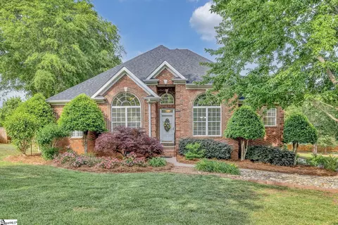 823 Indian Trail Run, Inman, SC 29349