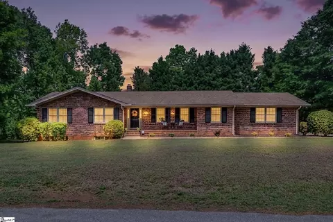 134 Cashmere Dr, Greenville, SC 29605
