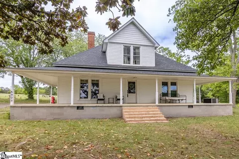 6025 Mountain View Rd, Taylors, SC 29687