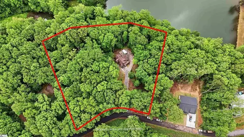 20 Forest Dr, Travelers Rest, SC 29690