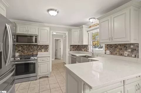 Kitchen - 103 De Kalb Dr, Greer, SC 29650 photo 1 of 3