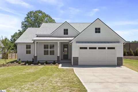 104 Mount Vernon Rd, Greer, SC 29651
