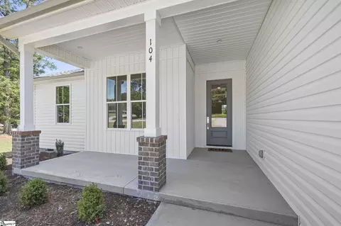 Exterior - 104 Mount Vernon Rd, Greer, SC 29651 photo 2 of 5