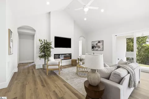 Living - 104 Mount Vernon Rd, Greer, SC 29651 photo 1 of 3