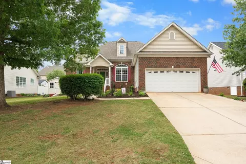 830 Laurelcreek Dr, Boiling Springs, SC 29316