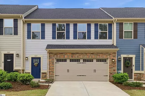 527 Martin Creek Dr, Simpsonville, SC 29680