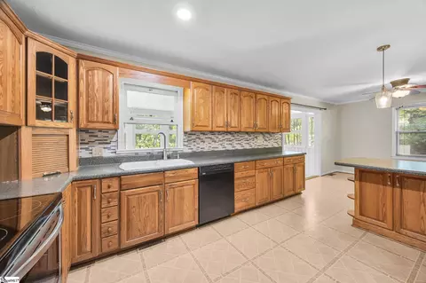 Kitchen - 1206 Cely Rd, Easley, SC 29642 photo 2 of 4