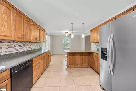 Kitchen - 1206 Cely Rd, Easley, SC 29642 photo 3 of 4
