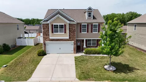 153 Lake Grove Rd, Simpsonville, SC 29681