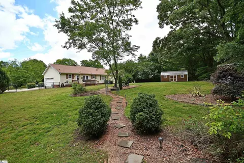 Exterior - 208 Sheffield Ct, Easley, SC 29642 photo 9 of 15