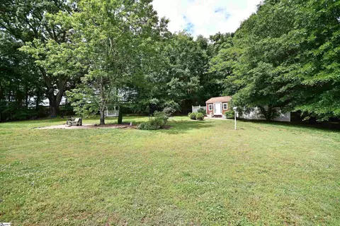 Exterior - 208 Sheffield Ct, Easley, SC 29642 photo 13 of 15