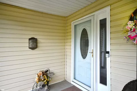 Exterior - 208 Sheffield Ct, Easley, SC 29642 photo 7 of 15