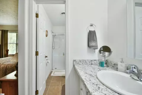 Bath - 208 Sheffield Ct, Easley, SC 29642 photo 2 of 5