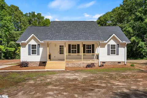 131 Lockaby Rd, Pelzer, SC 29669
