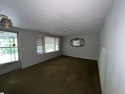 Living - 384 Hamburg Rd, Easley, SC 29640 photo 3 of 4