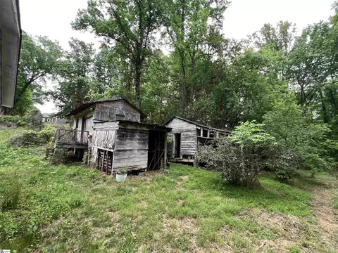 Exterior - 384 Hamburg Rd, Easley, SC 29640 photo 7 of 7