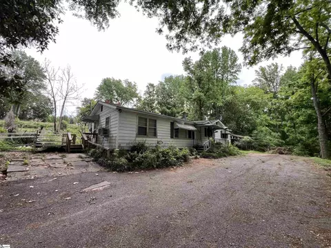Exterior - 384 Hamburg Rd, Easley, SC 29640 photo 3 of 7