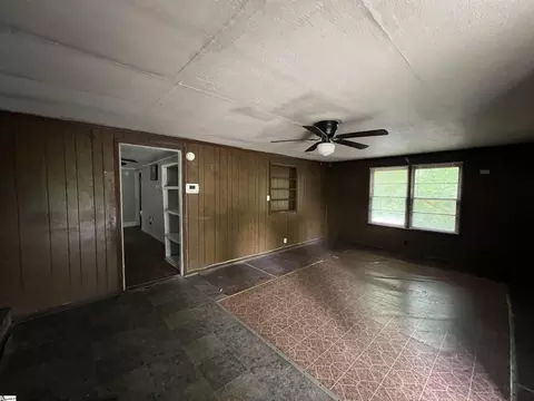 Living - 384 Hamburg Rd, Easley, SC 29640 photo 1 of 4