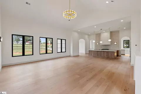 Living - 774 Garrison Rd, Pelzer, SC 29669 photo 4 of 6