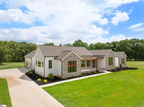 Exterior - 774 Garrison Rd, Pelzer, SC 29669 photo 3 of 9