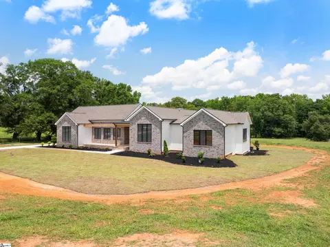 Exterior - 774 Garrison Rd, Pelzer, SC 29669 photo 2 of 6