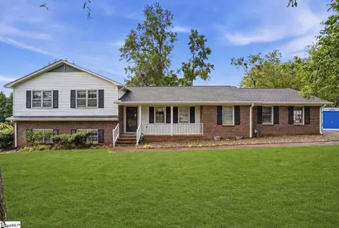 104 Cannon Cir, Greenville, SC 29607