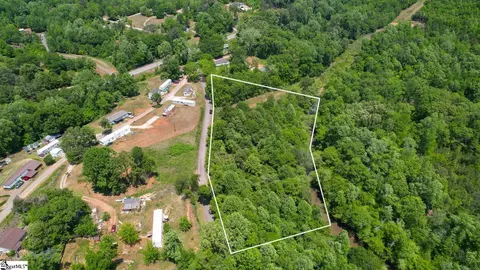 10450 Bullman St, Inman, SC 29349
