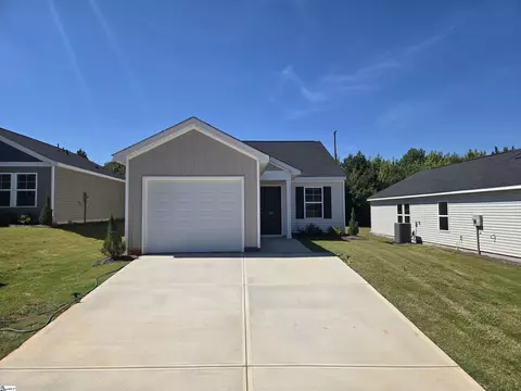 163 Cloverfield Ln, Spartanburg, SC 29303