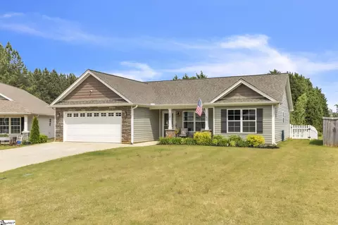 Exterior - 210 Tesla Ct, Lyman, SC 29365 photo 5 of 8
