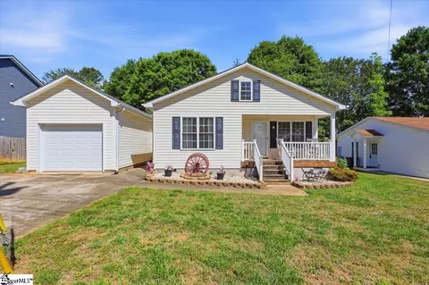 305 Grant St, Easley, SC 29640