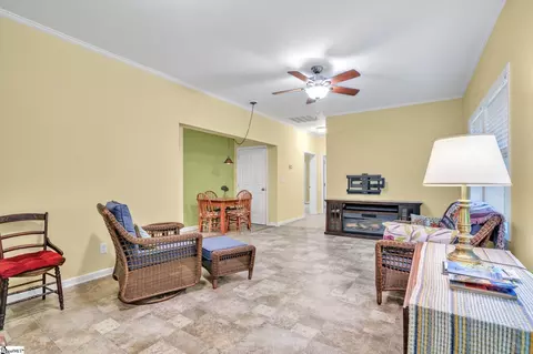 Living - 189 Friendly Cir, Saluda, NC 28773 photo 1 of 2