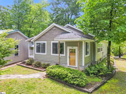 Exterior - 189 Friendly Cir, Saluda, NC 28773 photo 1 of 8