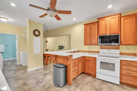 Kitchen - 189 Friendly Cir, Saluda, NC 28773 photo 1 of 2
