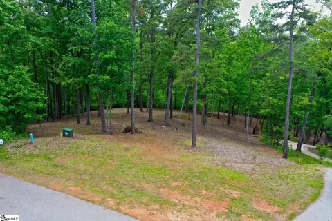 114 Cool Ridge Dr, Seneca, SC 29672