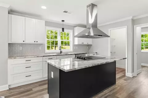 Kitchen - 305 Tribble St, Honea Path, SC 29654 photo 3 of 4