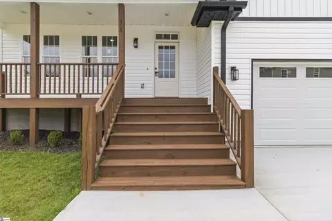 Exterior - 305 Tribble St, Honea Path, SC 29654 photo 3 of 7