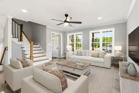Living - 305 Tribble St, Honea Path, SC 29654 photo 2 of 6