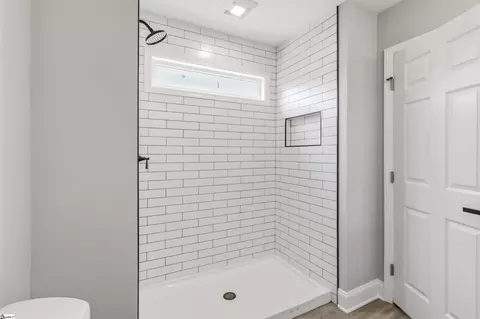 Bath - 305 Tribble St, Honea Path, SC 29654 photo 3 of 5
