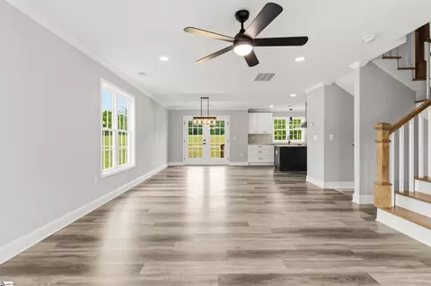 Living - 305 Tribble St, Honea Path, SC 29654 photo 5 of 6