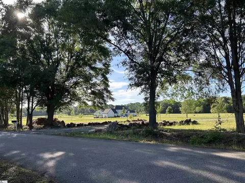 Exterior - 112 Arnold Rd, Pelzer, SC 29669 photo 9 of 12