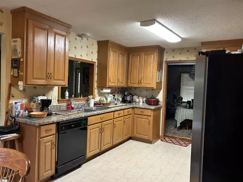 Kitchen - 112 Arnold Rd, Pelzer, SC 29669 photo 1 of 2