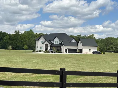 Exterior - 112 Arnold Rd, Pelzer, SC 29669 photo 11 of 12