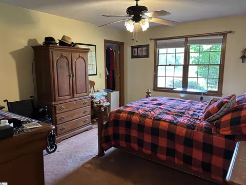 Bedroom - 112 Arnold Rd, Pelzer, SC 29669 photo 2 of 5